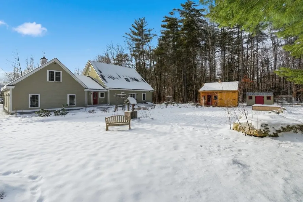 178 Meredith Center Road Meredith NH 03253