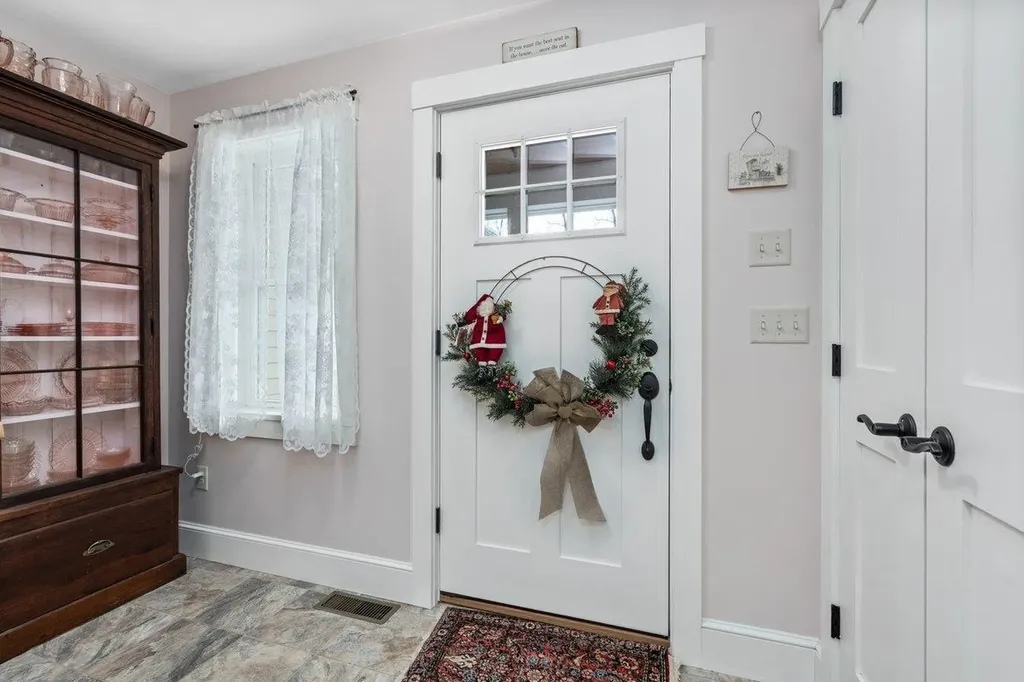 178 Meredith Center Road Meredith NH 03253