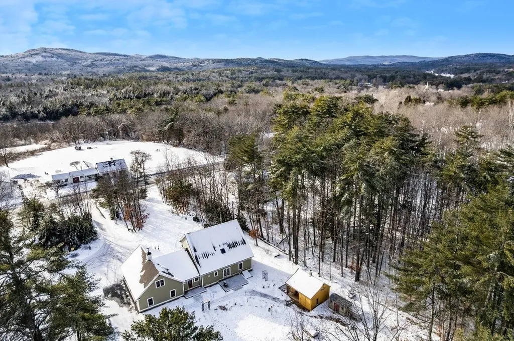 178 Meredith Center Road Meredith NH 03253