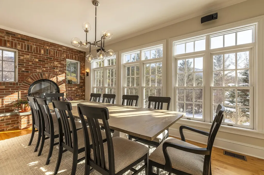 384 Riverbend Drive Manchester VT 05254