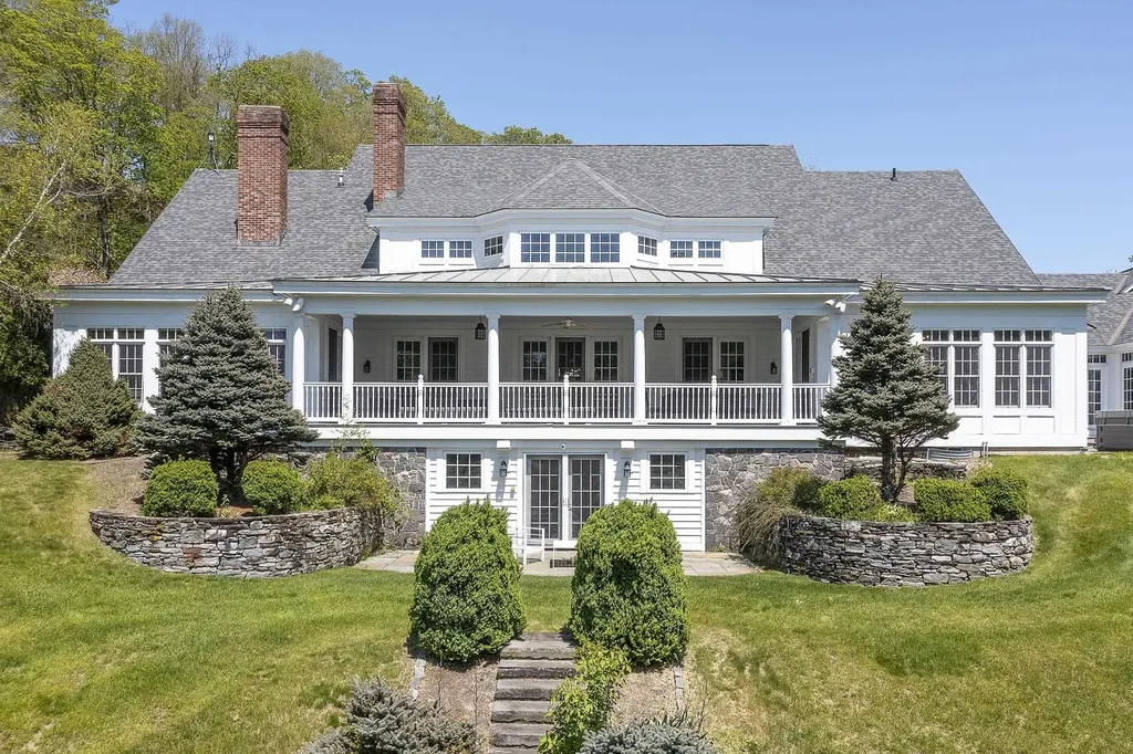 384 Riverbend Drive Manchester VT 05254