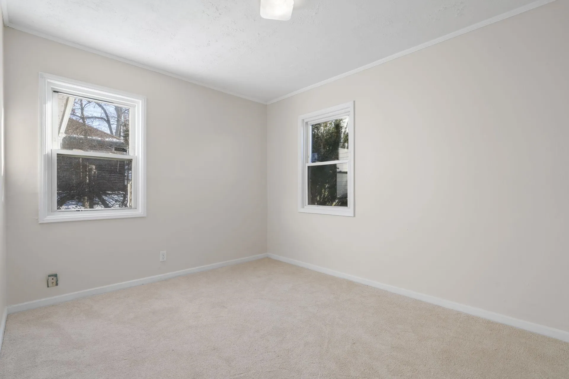 197 Melrose Street Manchester NH 03109