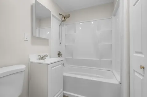 197 Melrose Street Manchester NH 03109