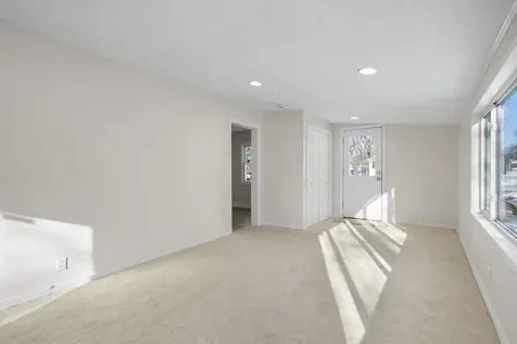 197 Melrose Street Manchester NH 03109