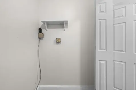 197 Melrose Street Manchester NH 03109