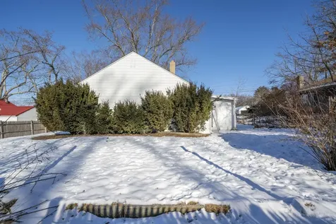 197 Melrose Street Manchester NH 03109