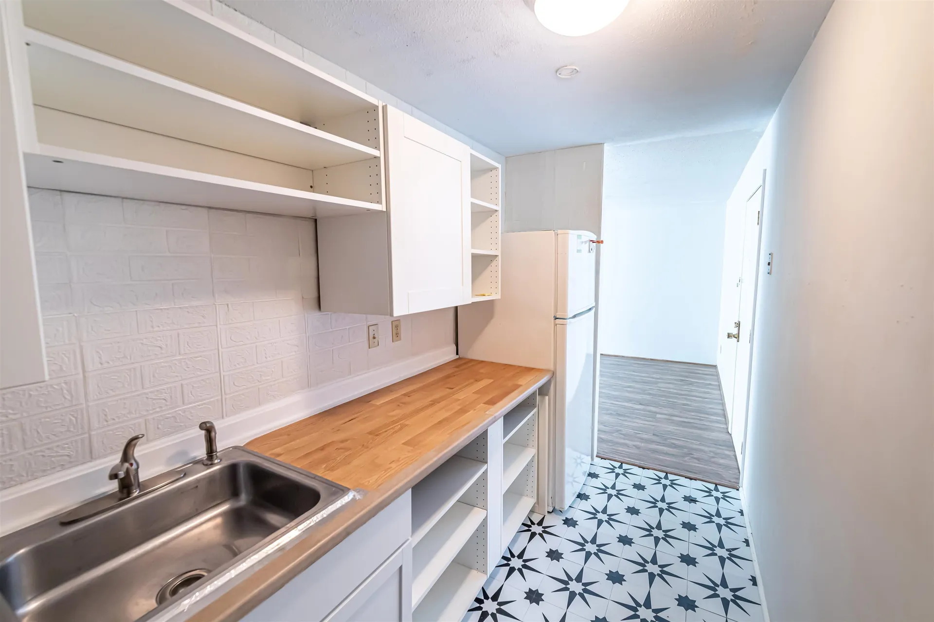 4 Pembroke Drive Derry NH 03038