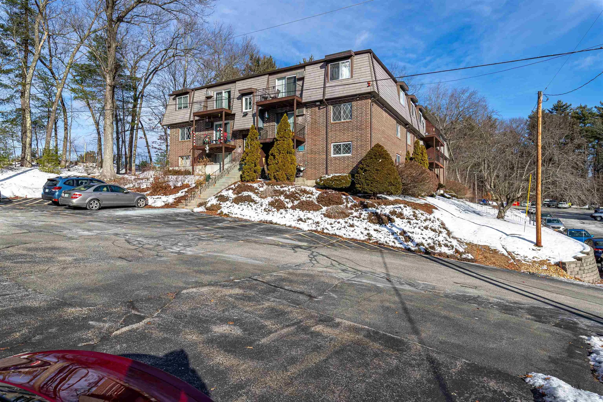 4 Pembroke Drive Derry NH 03038