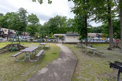 4 Pembroke Drive Derry NH 03038