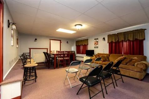 4 Pembroke Drive Derry NH 03038