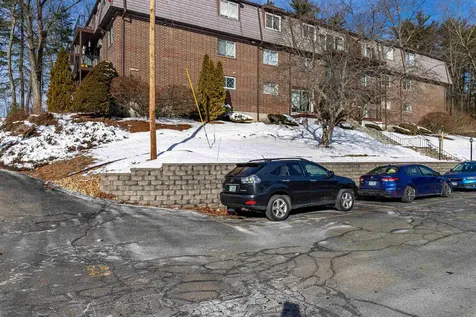 4 Pembroke Drive Derry NH 03038