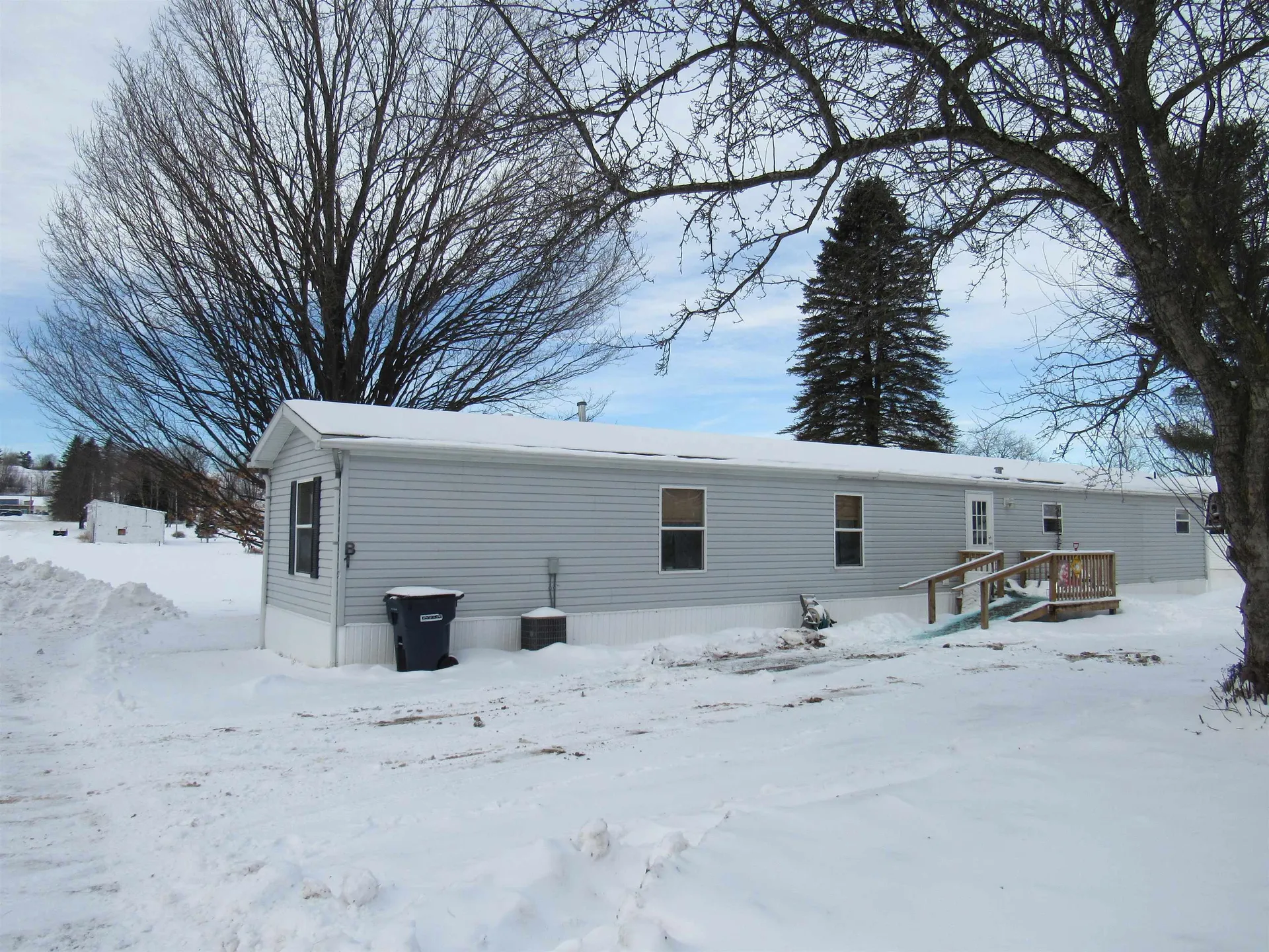 2477 Us Route 5 Derby VT 05829