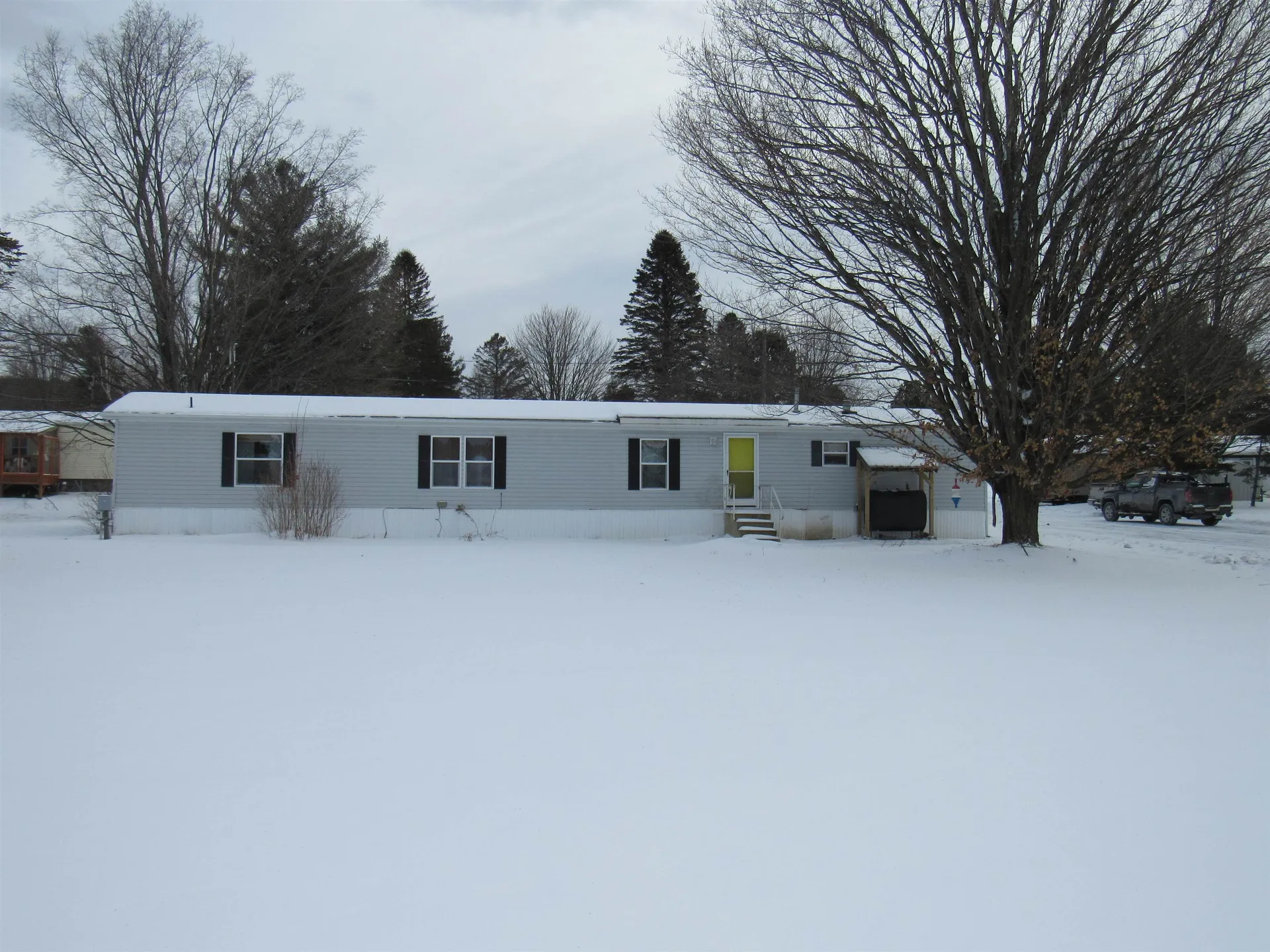 2477 Us Route 5 Derby VT 05829