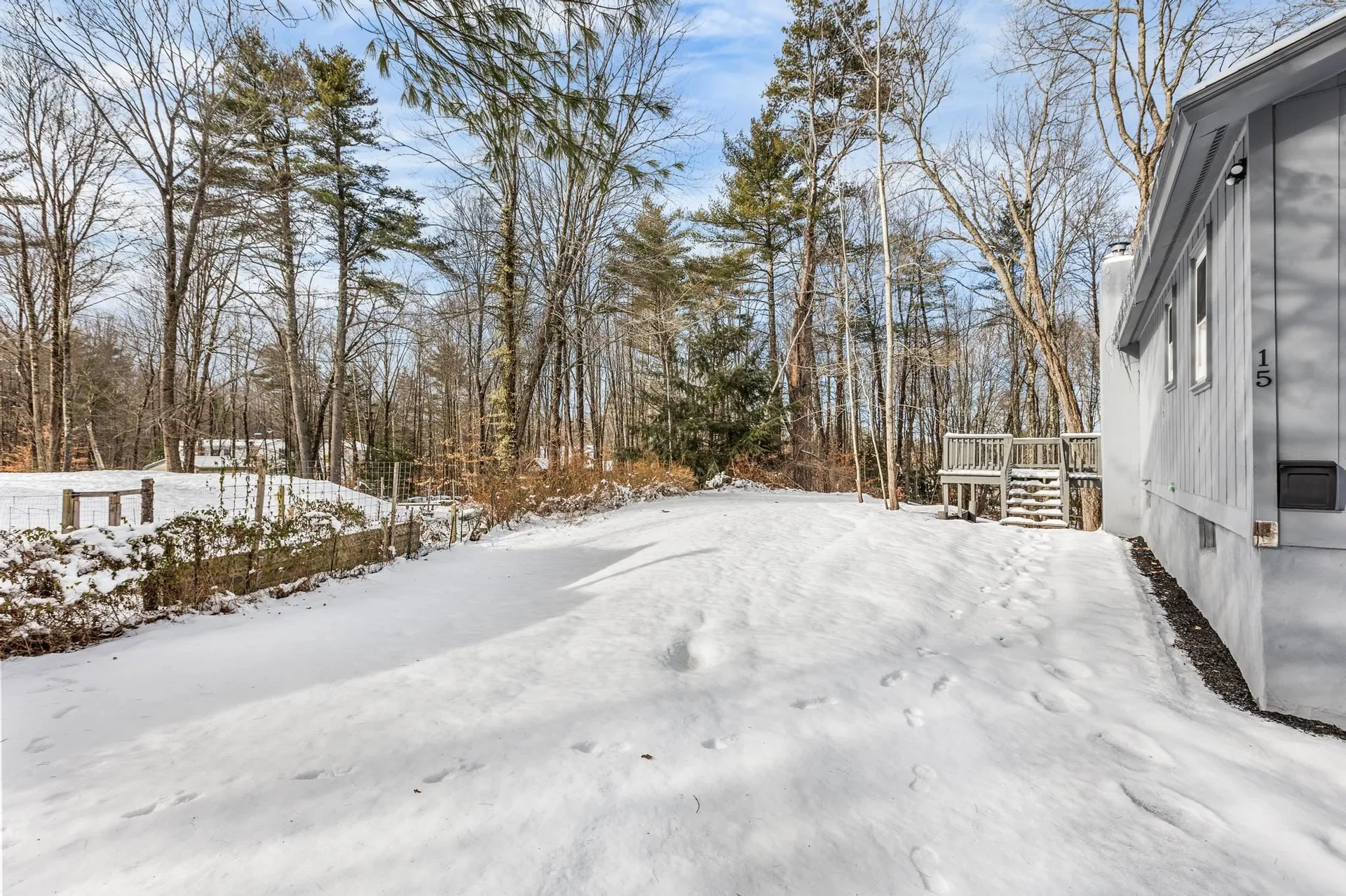 15 Davis Drive Barnstead NH 03225