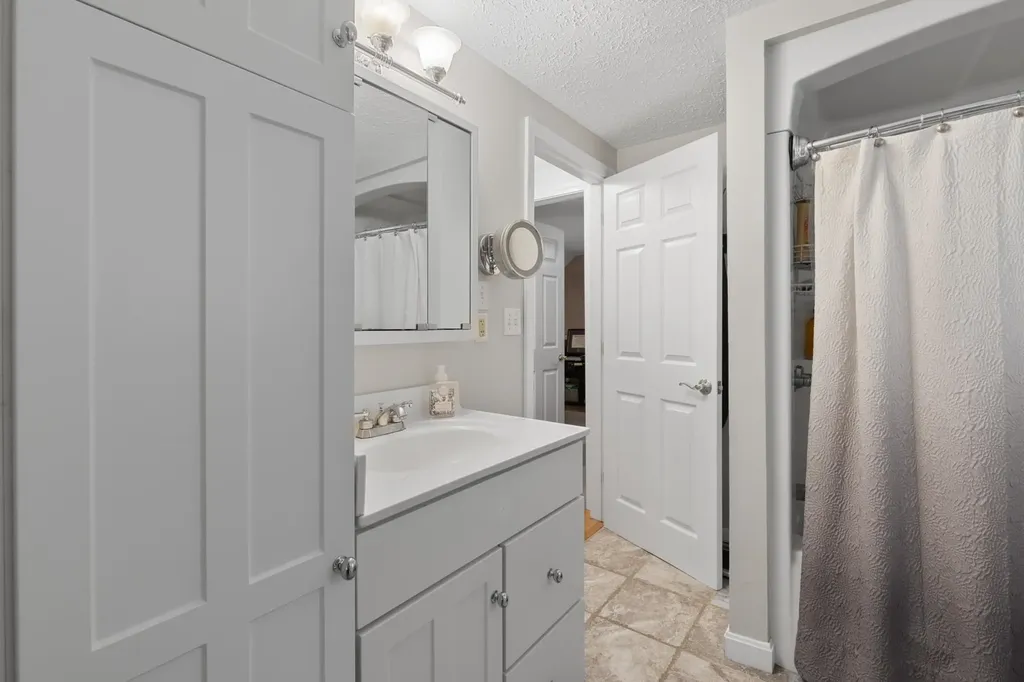 171 Old Bay Road New Durham NH 03855