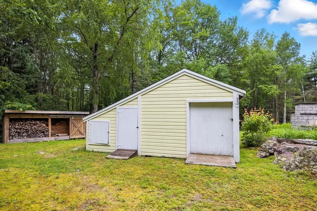 171 Old Bay Road New Durham NH 03855