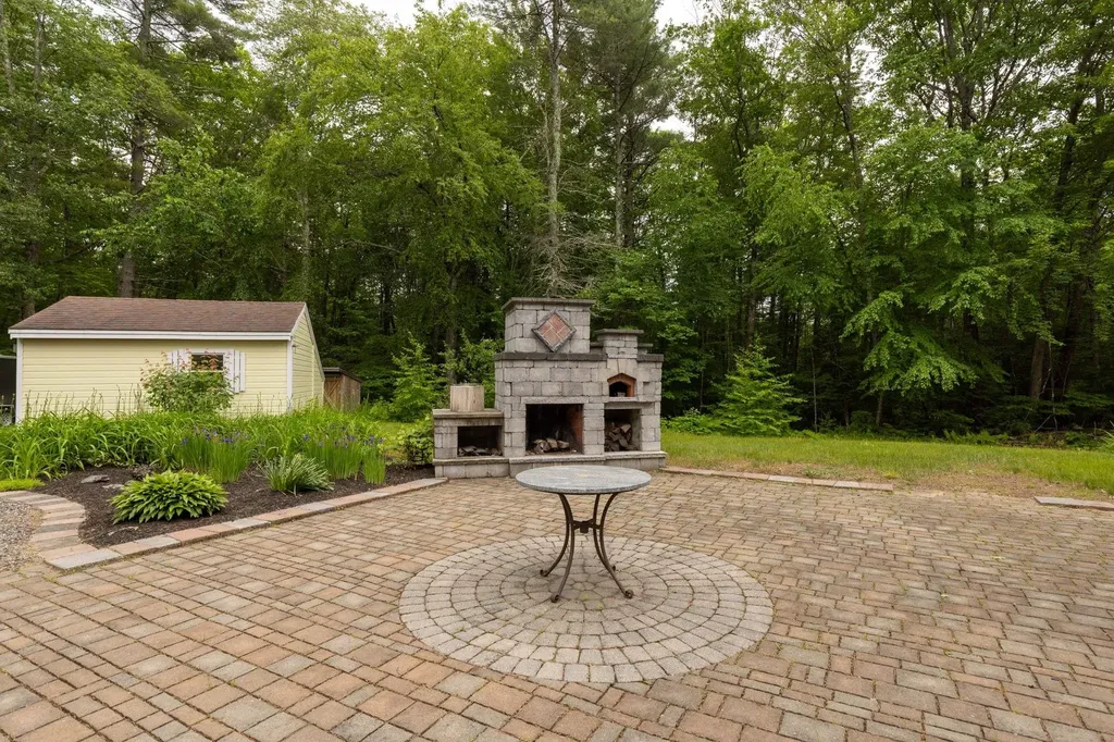 171 Old Bay Road New Durham NH 03855