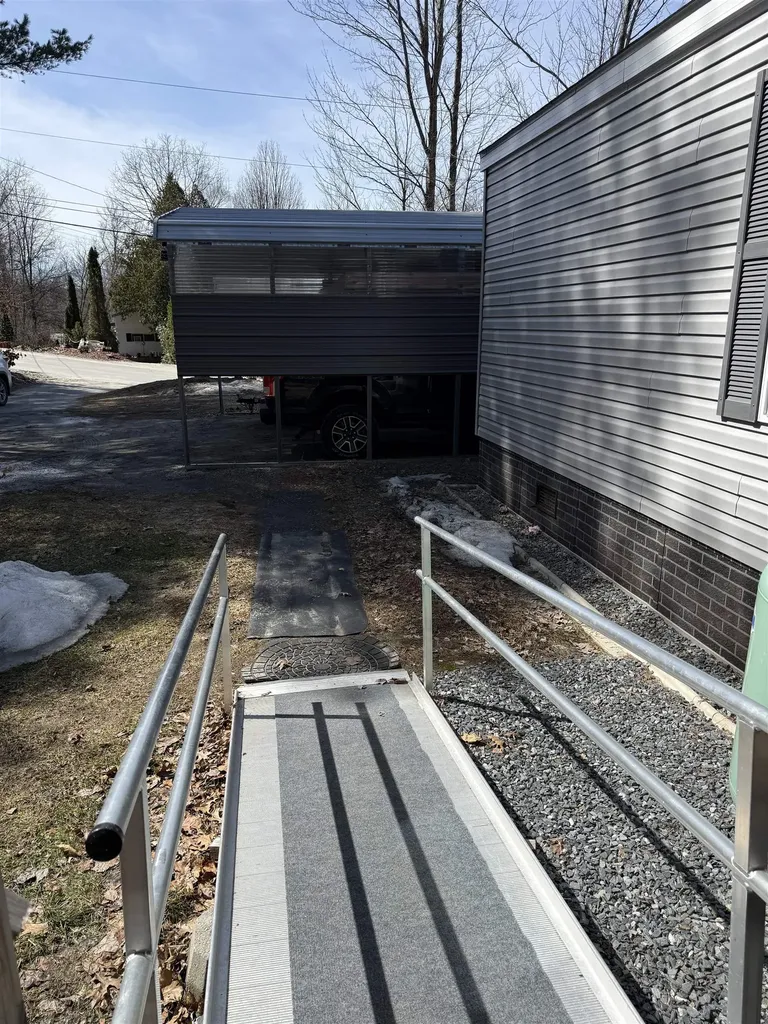 34 Ponderosa Park Charlestown NH 03603