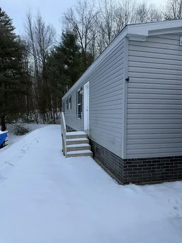 34 Ponderosa Park Charlestown NH 03603