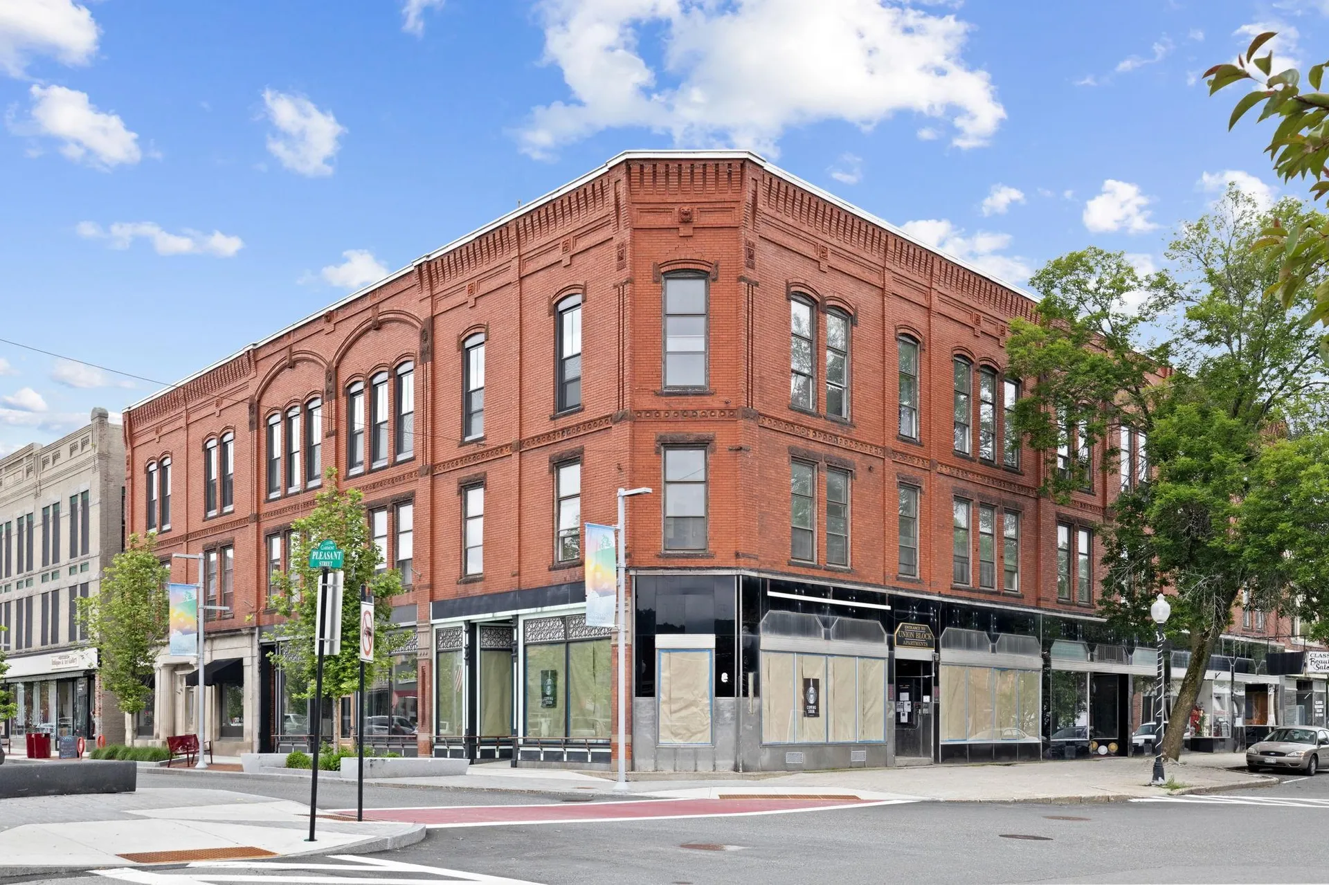 1 Pleasant Street Claremont NH 03743