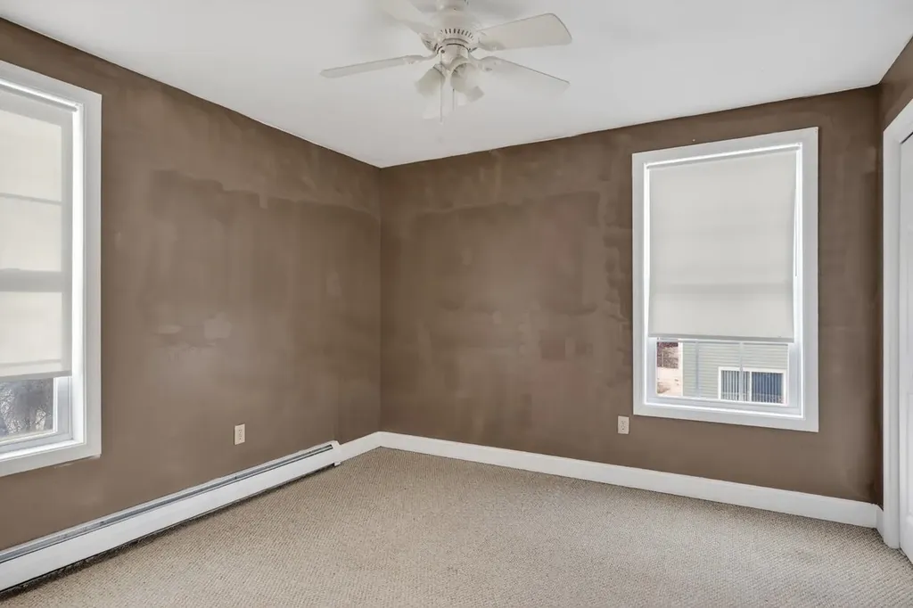 48 Greenleaf Street Manchester NH 03103