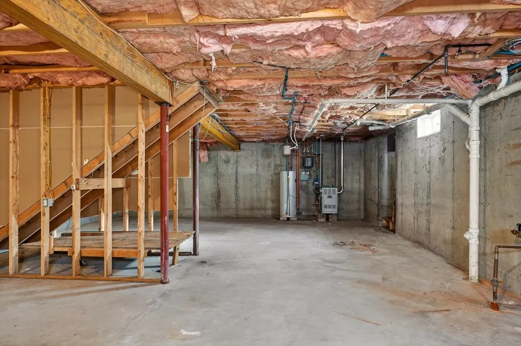 48 Greenleaf Street Manchester NH 03103