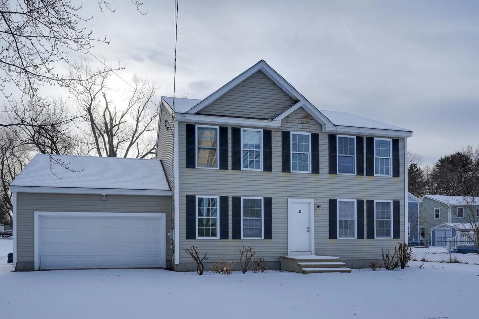 48 Greenleaf Street Manchester NH 03103