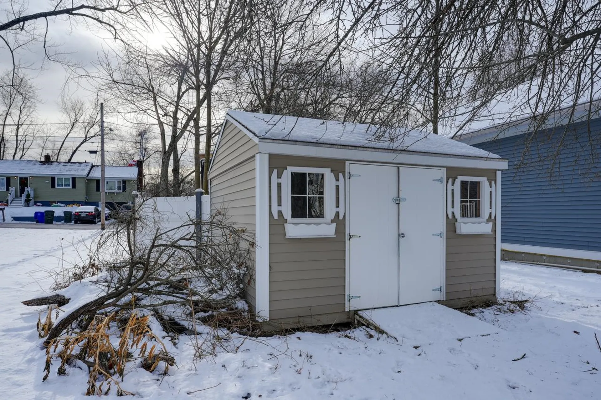 48 Greenleaf Street Manchester NH 03103