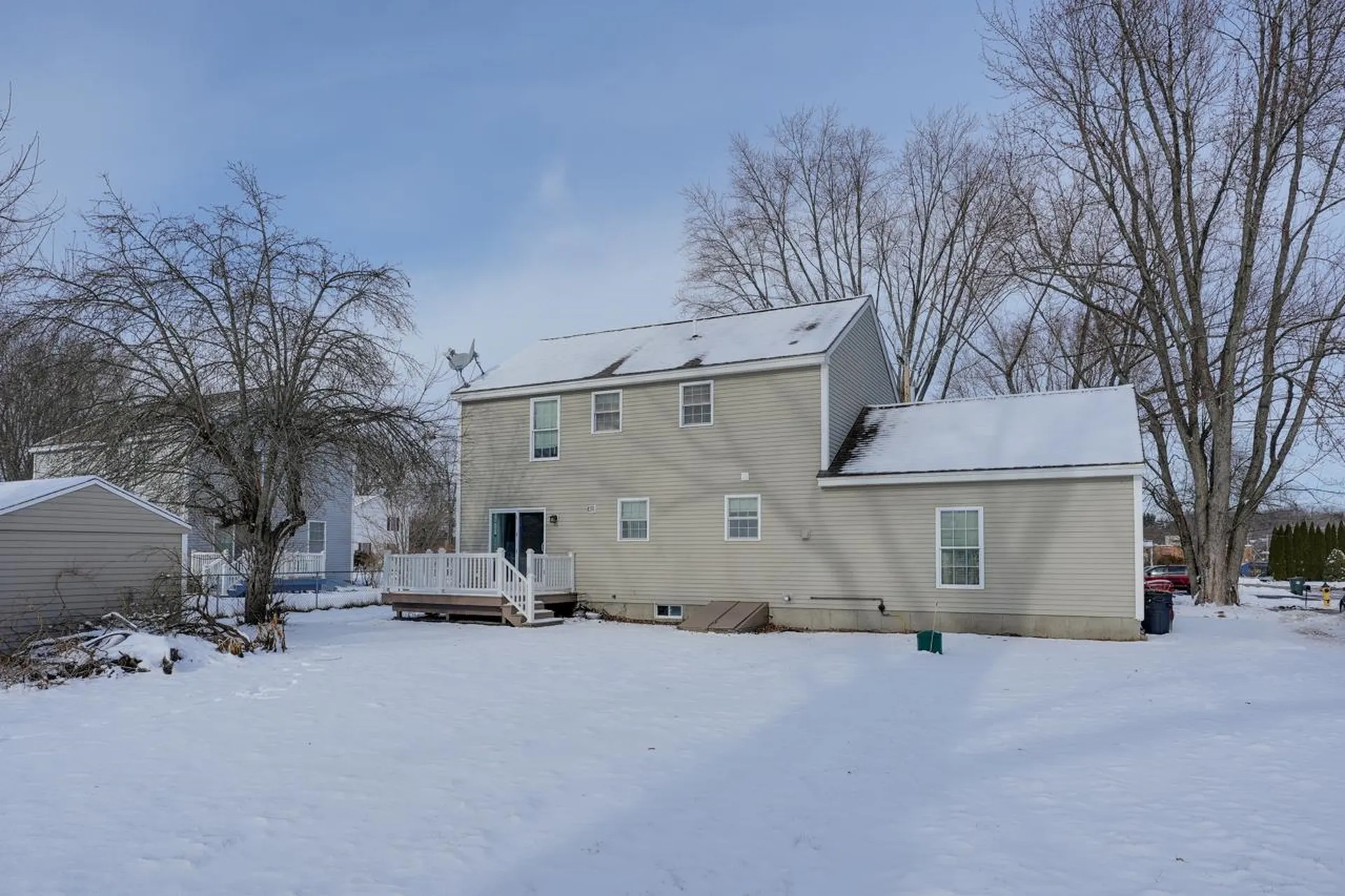 48 Greenleaf Street Manchester NH 03103