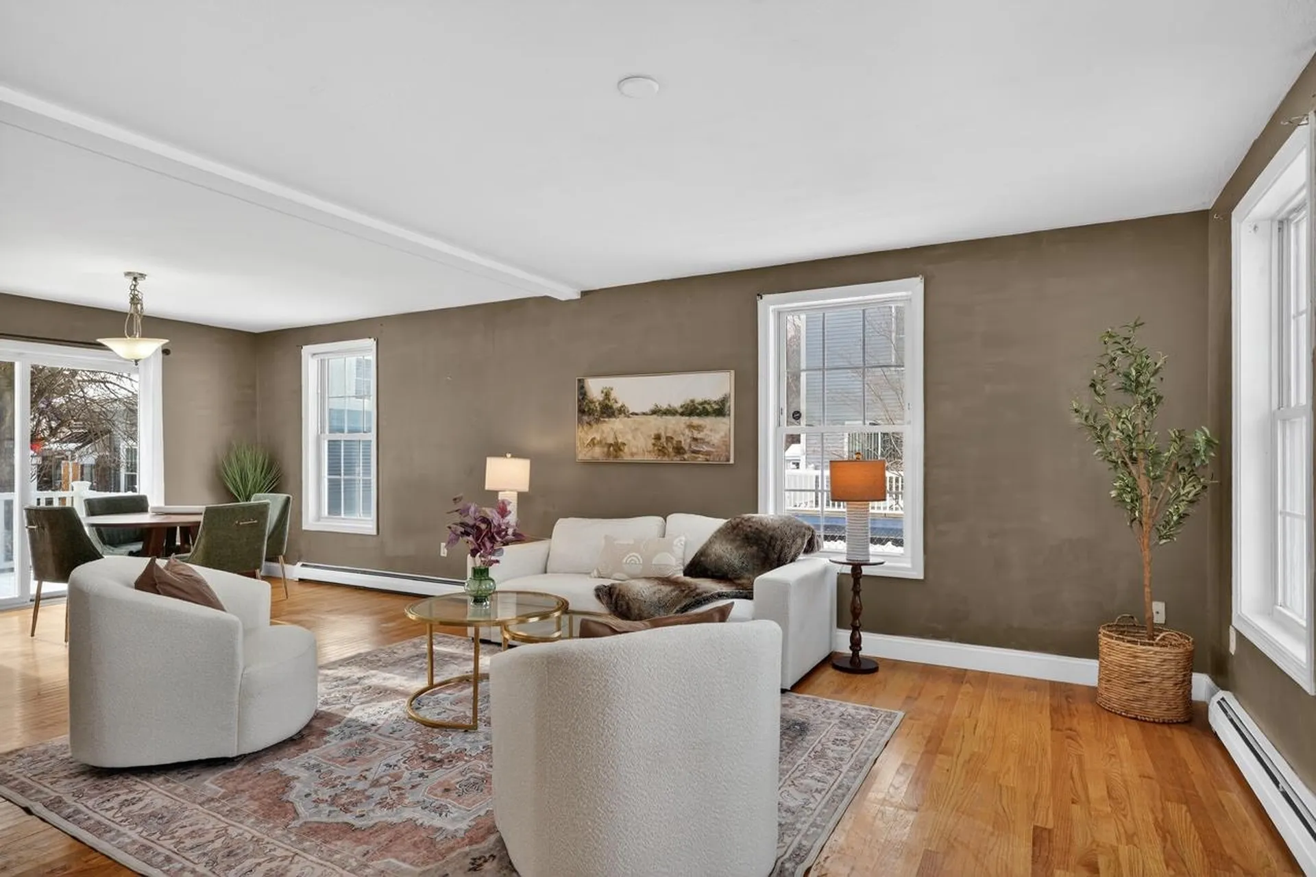 48 Greenleaf Street Manchester NH 03103