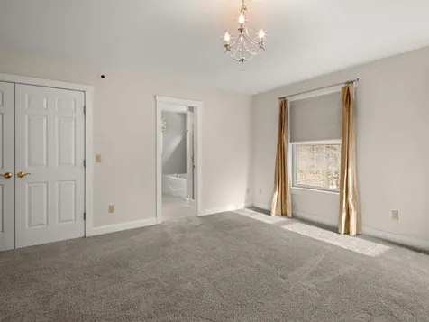 12 Stannard Drive Essex VT 05452