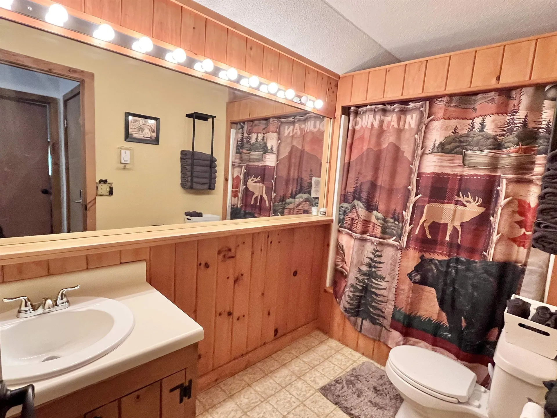 52A Suntec Loop Dover VT 05356