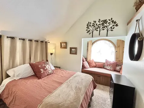 52A Suntec Loop Dover VT 05356