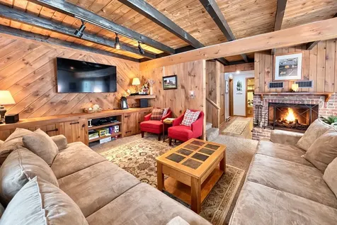 52A Suntec Loop Dover VT 05356