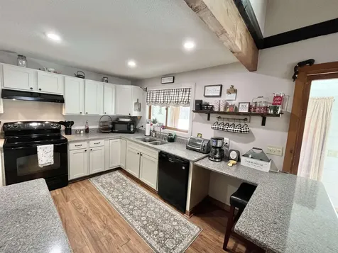 52A Suntec Loop Dover VT 05356