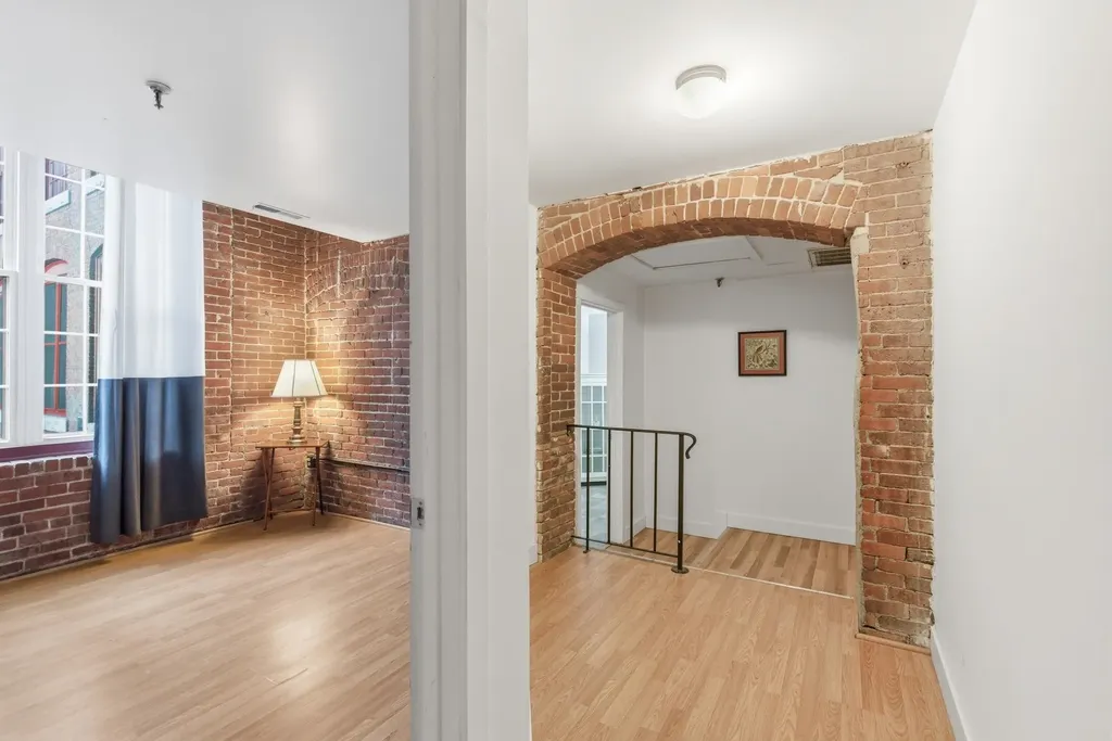 470 Silver Street Manchester NH 03103