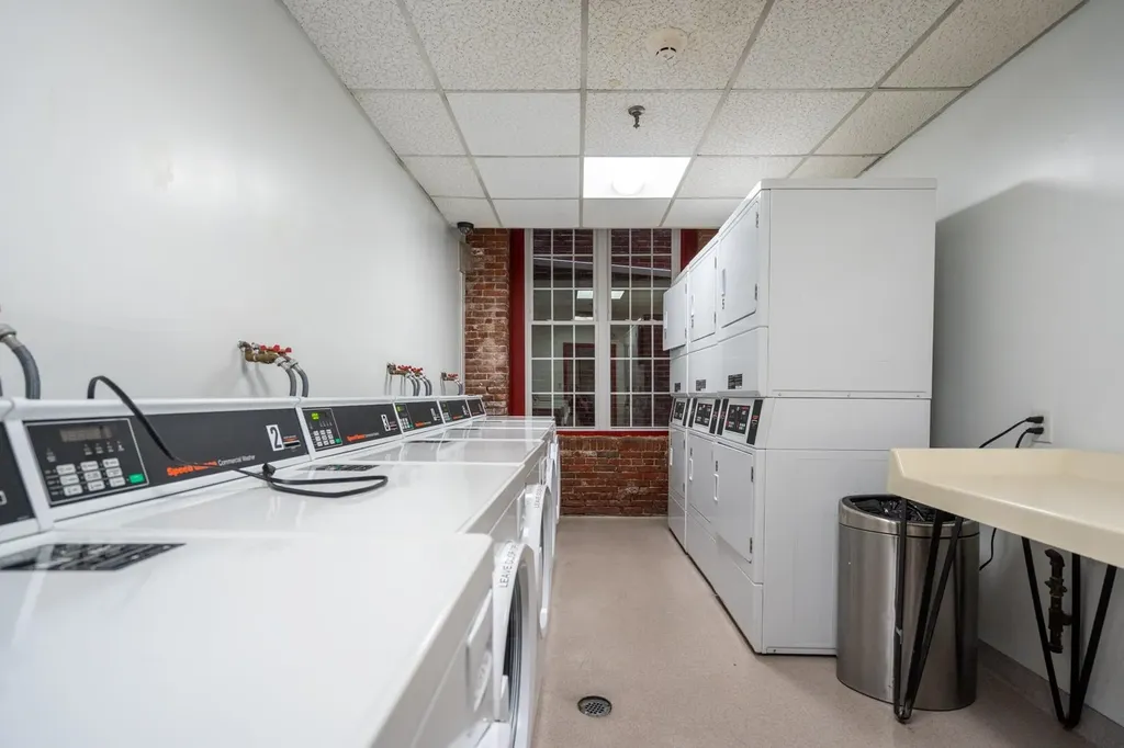 470 Silver Street Manchester NH 03103