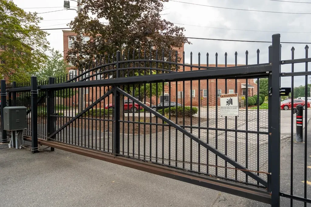 470 Silver Street Manchester NH 03103