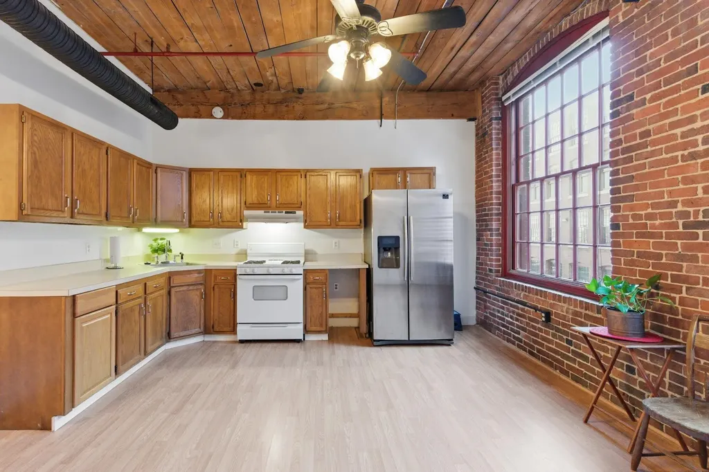 470 Silver Street Manchester NH 03103