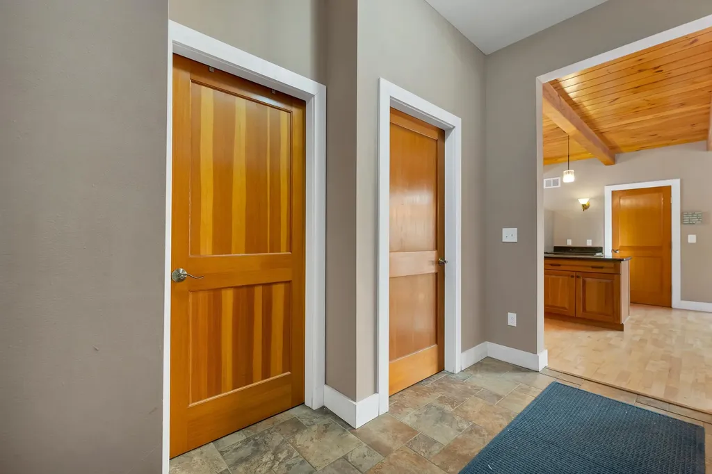 1675 Sawnee Bean Road Thetford VT 05075