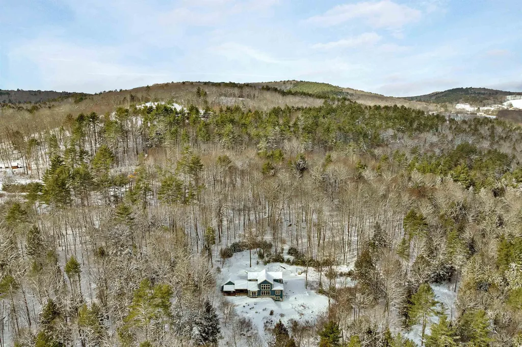 1675 Sawnee Bean Road Thetford VT 05075