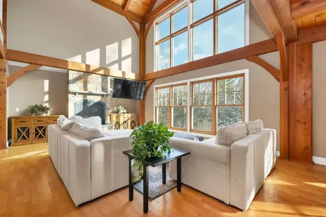 1675 Sawnee Bean Road Thetford VT 05075