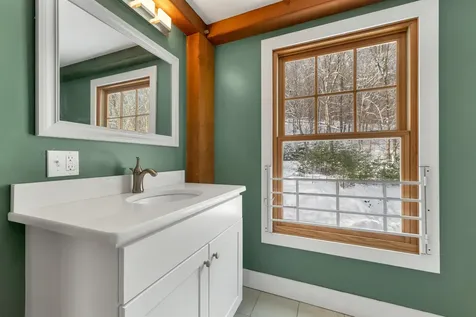 1675 Sawnee Bean Road Thetford VT 05075