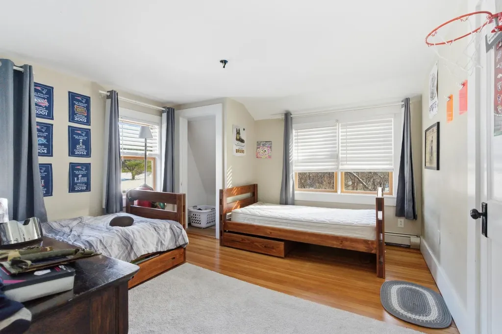 557 Wentworth Road Brookfield NH 03872