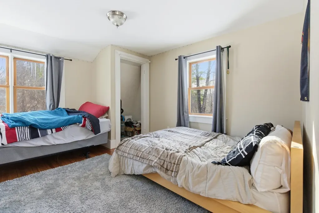 557 Wentworth Road Brookfield NH 03872