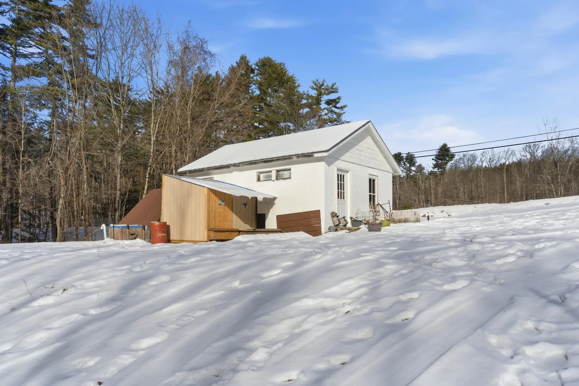 557 Wentworth Road Brookfield NH 03872