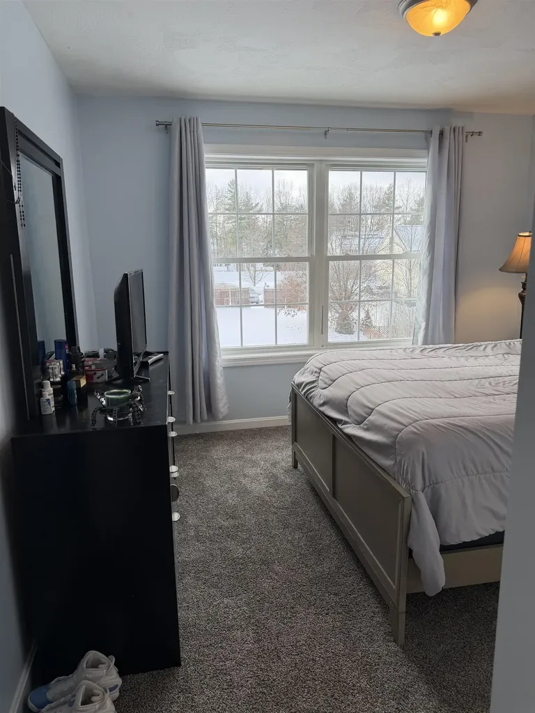 9 Amy Way Concord NH 03303