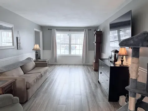 9 Amy Way Concord NH 03303