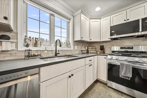 22 Scribner Road Fremont NH 03077