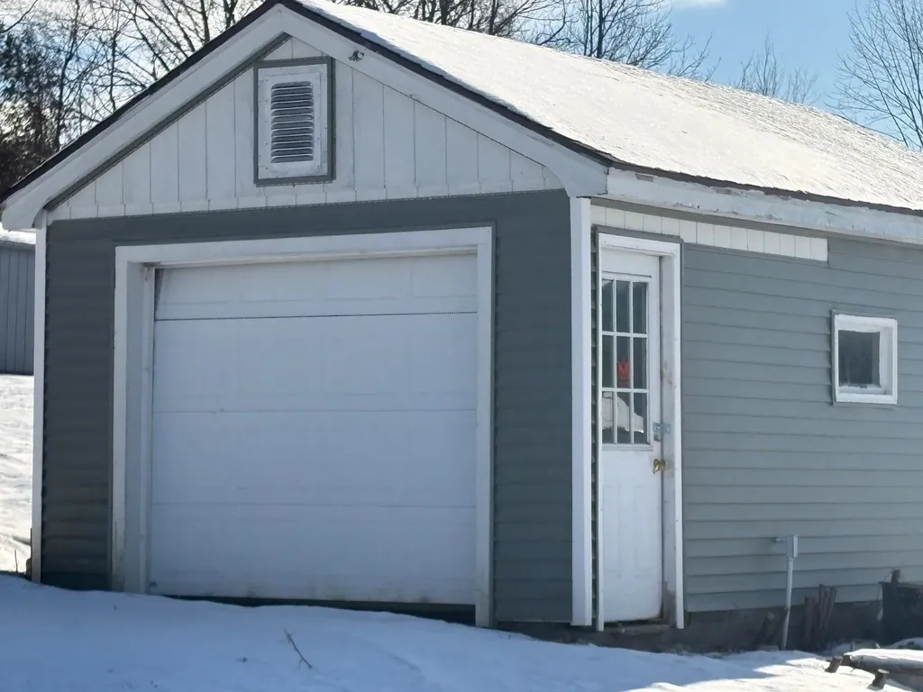 1588 Pleasant Street West Rutland VT 05777